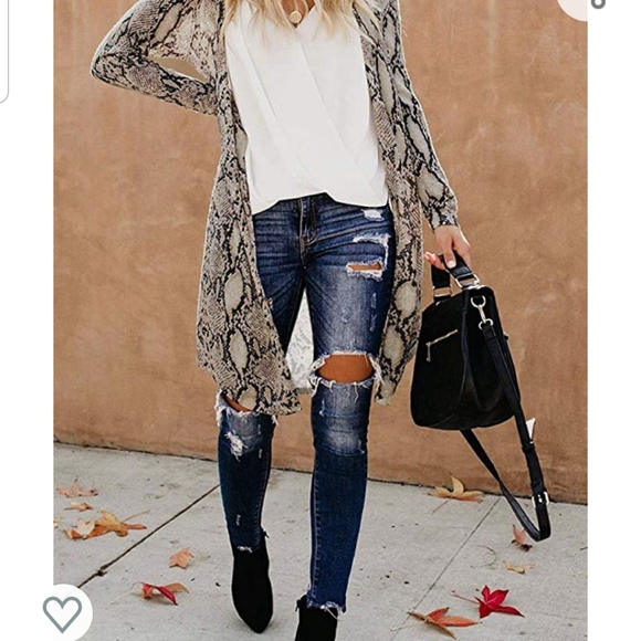 Vici Snake Print Cardigan - Picture 4 of 9